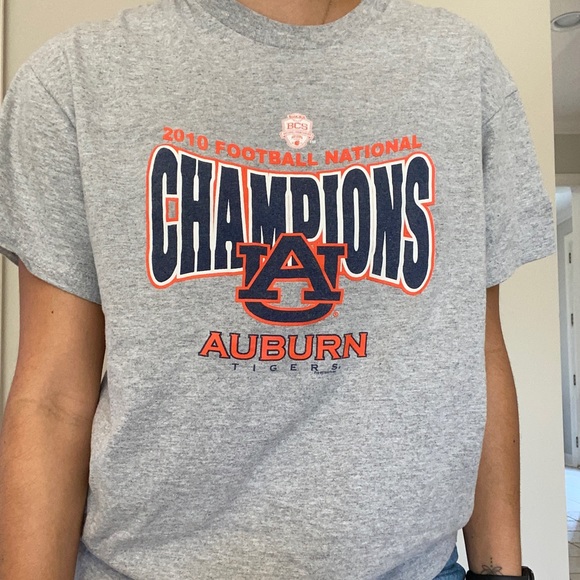 auburn tee - Picture 2 of 2